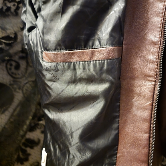 Bourbon Leather Jacket - Picture 9 of 11